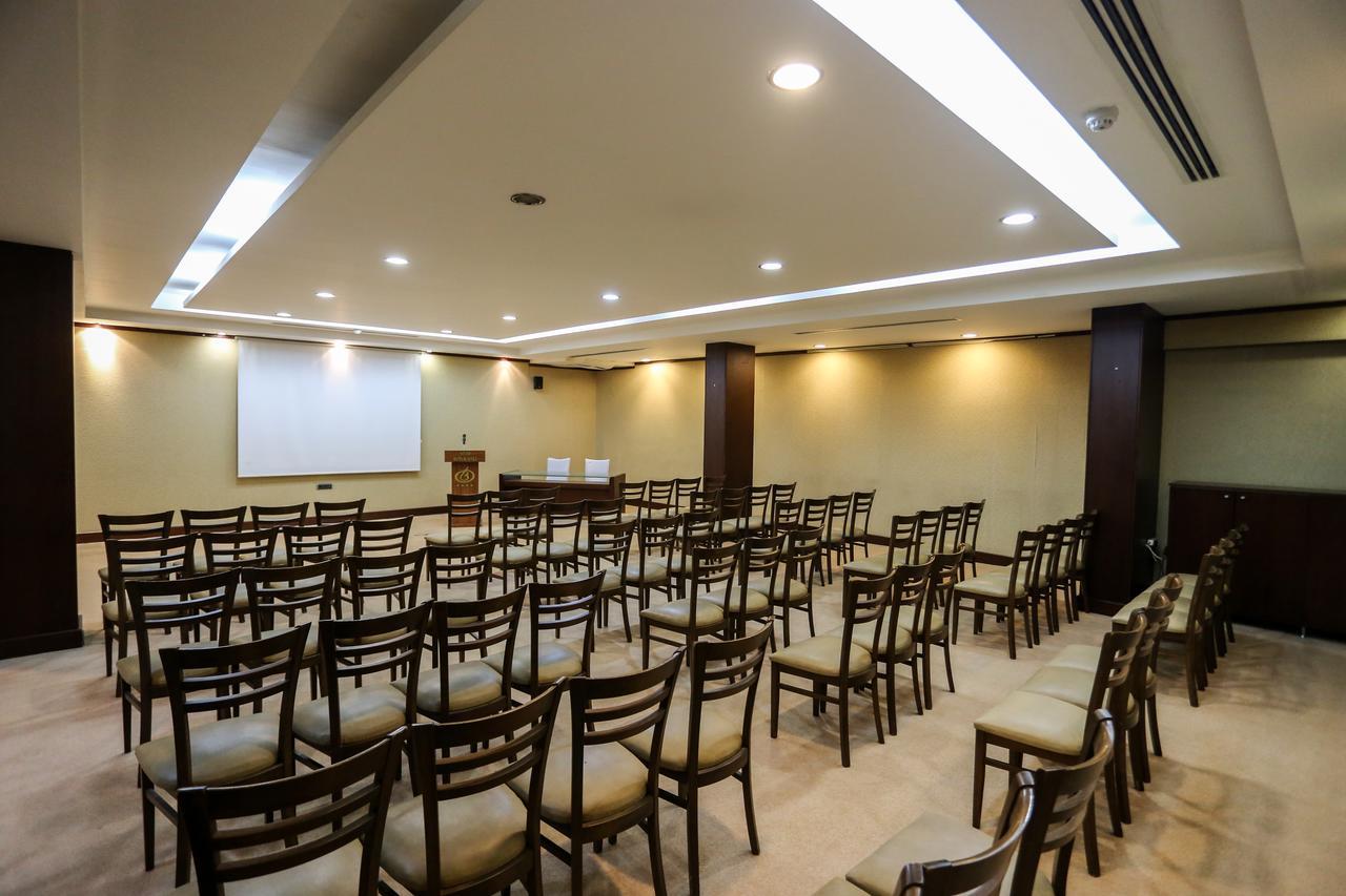 Sivas Bueyuek Hotel Экстерьер фото