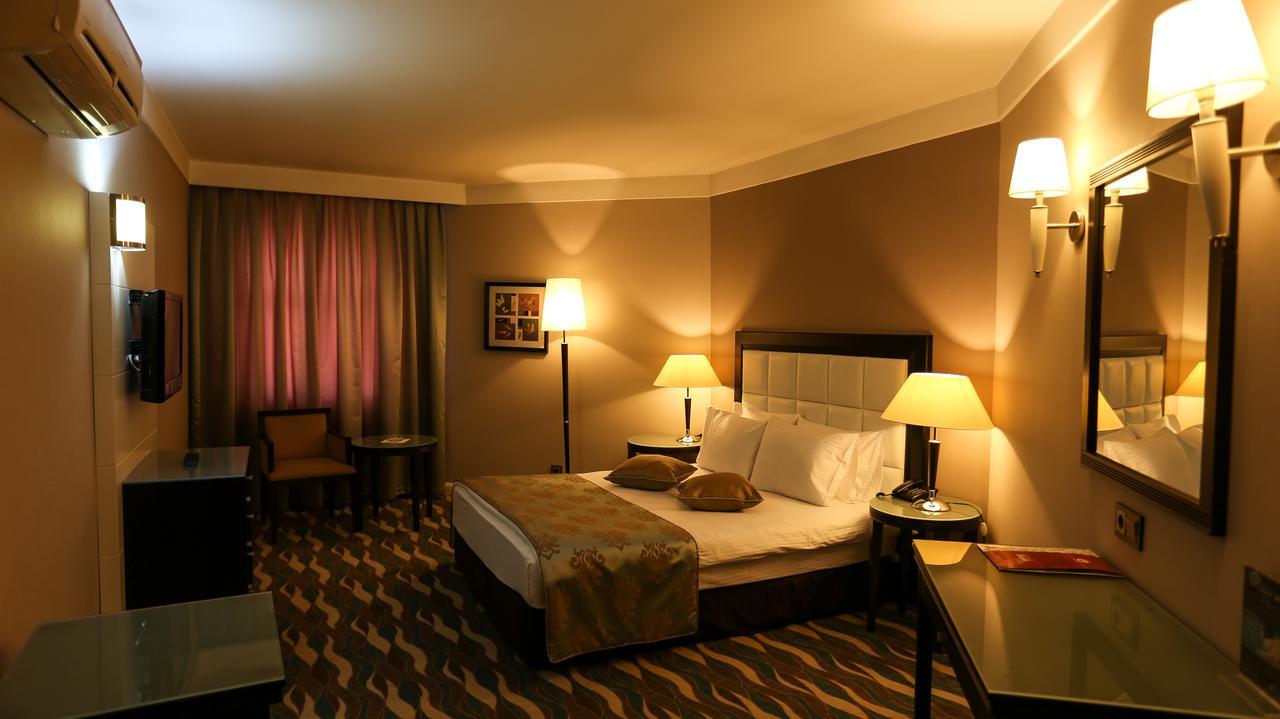 Sivas Bueyuek Hotel Экстерьер фото