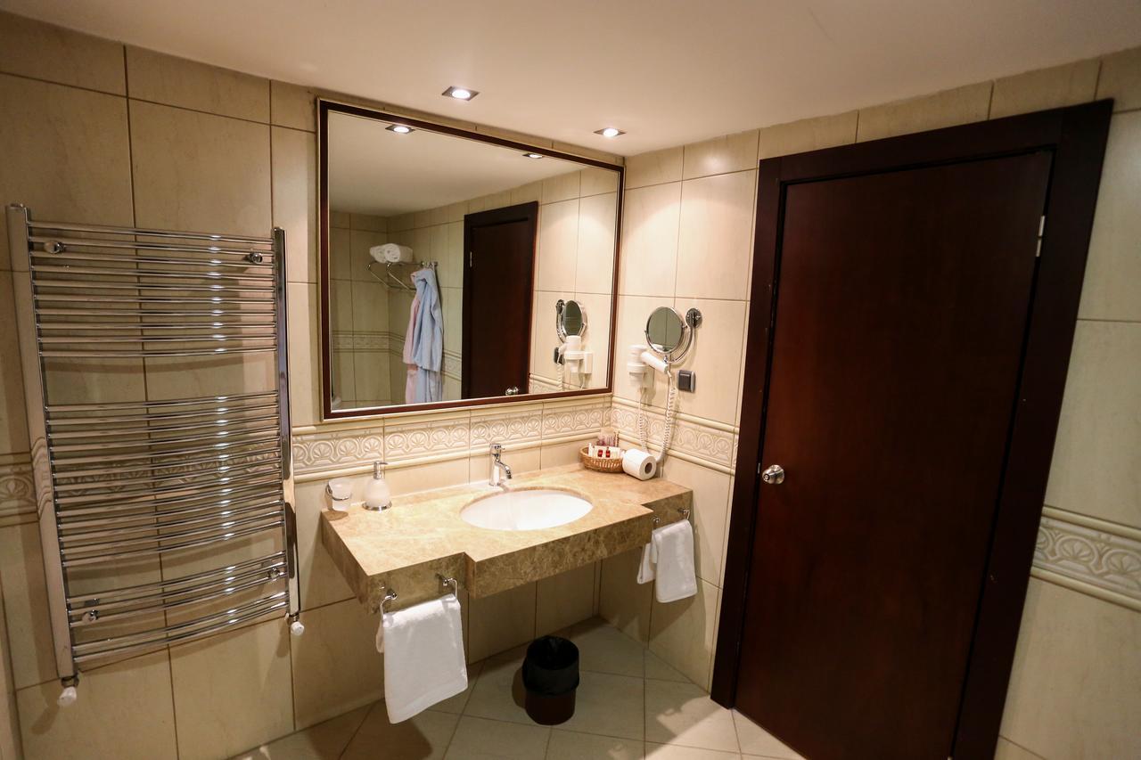Sivas Bueyuek Hotel Экстерьер фото